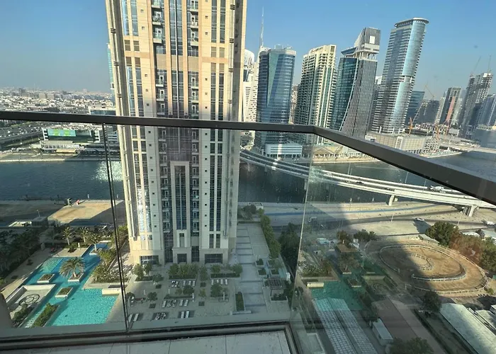 Amazing 1 Bedroom - Downtown Dubai, Canal & Burj Views